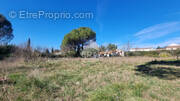 Terrain à EGUILLES