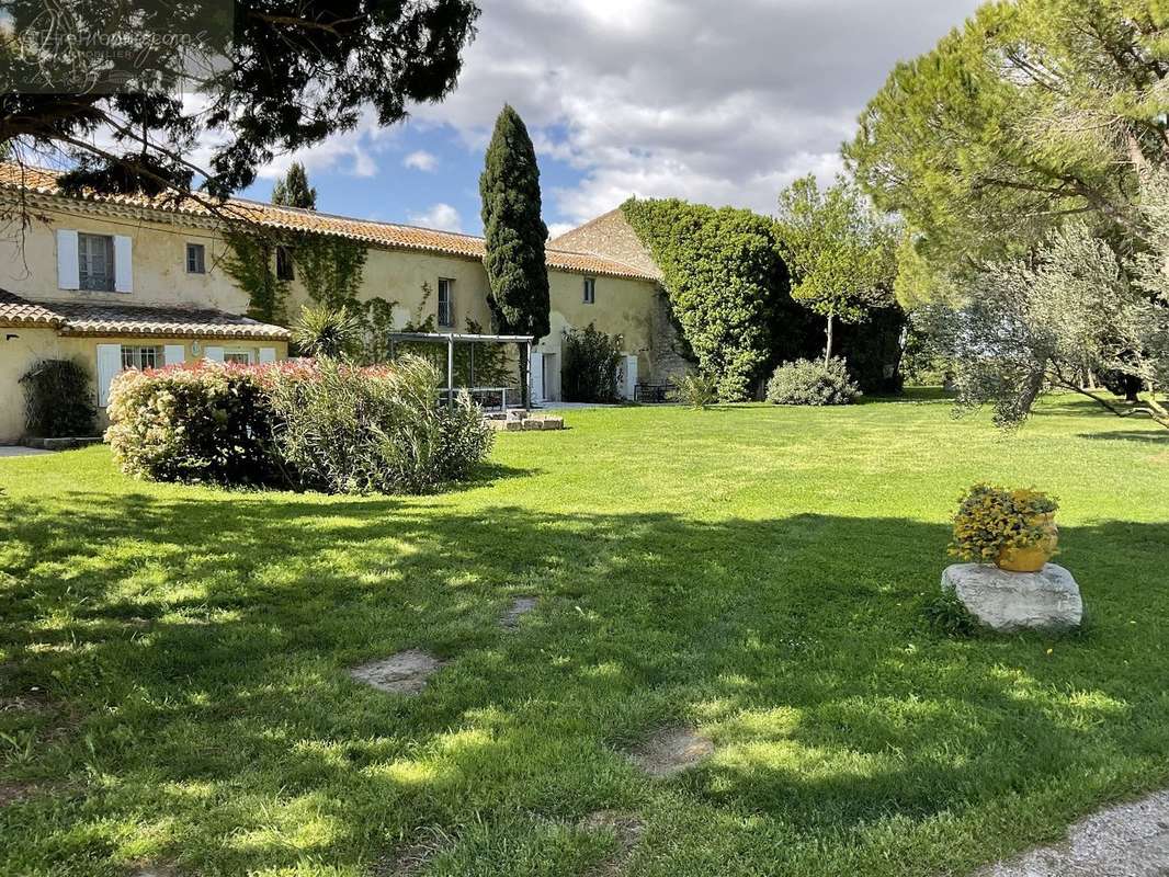 Maison à LE THOLONET