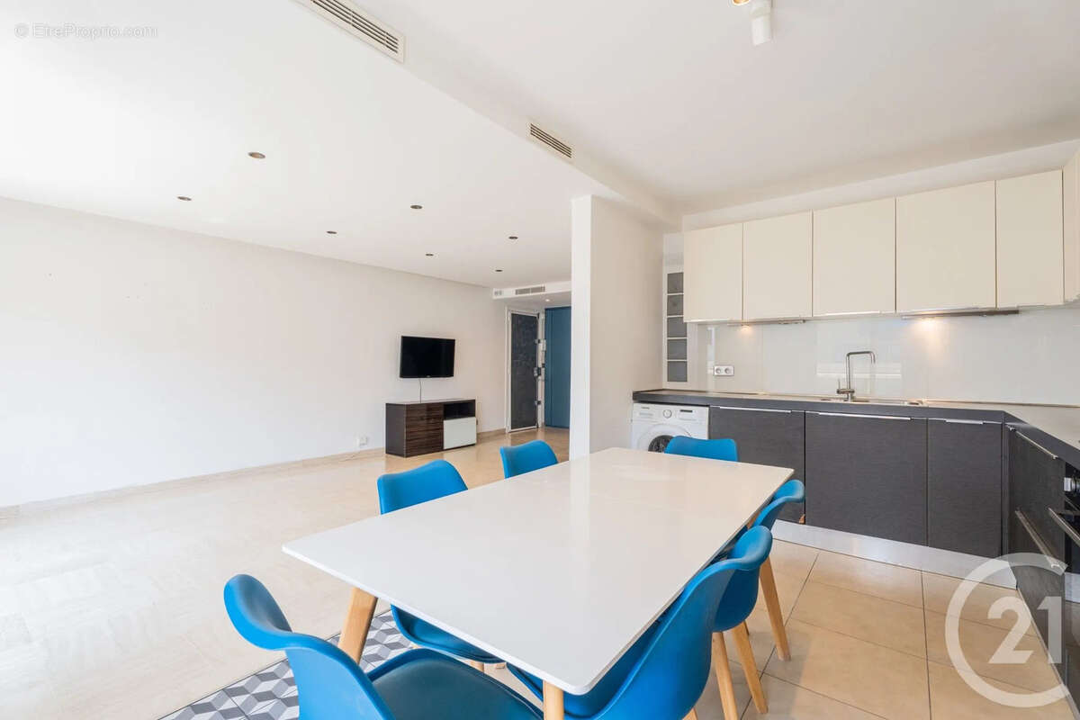 Appartement 70 m² à Nice  - photo 3
