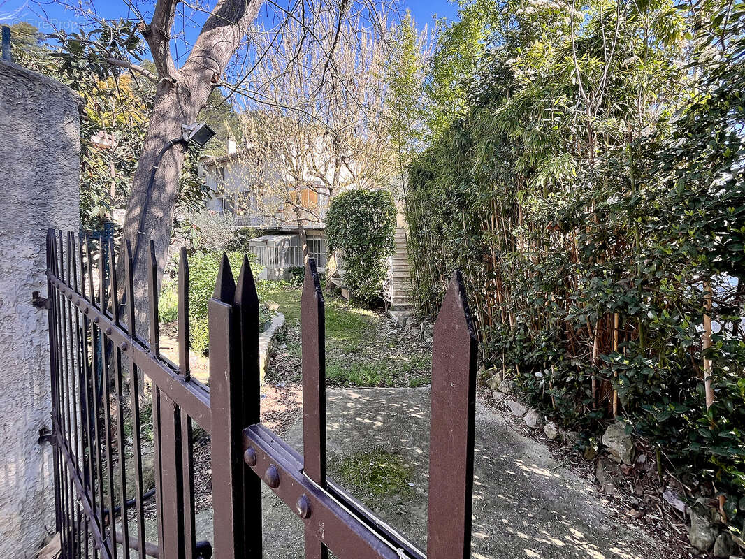 Maison à BEAUMES-DE-VENISE