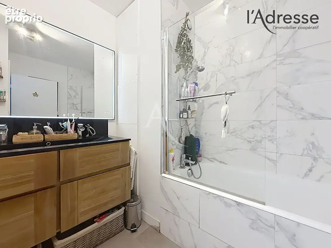 Suresnes Mont Valerien - Appartement 3 pièces de 63m² avec balcon 5m² vue Paris - photo 7