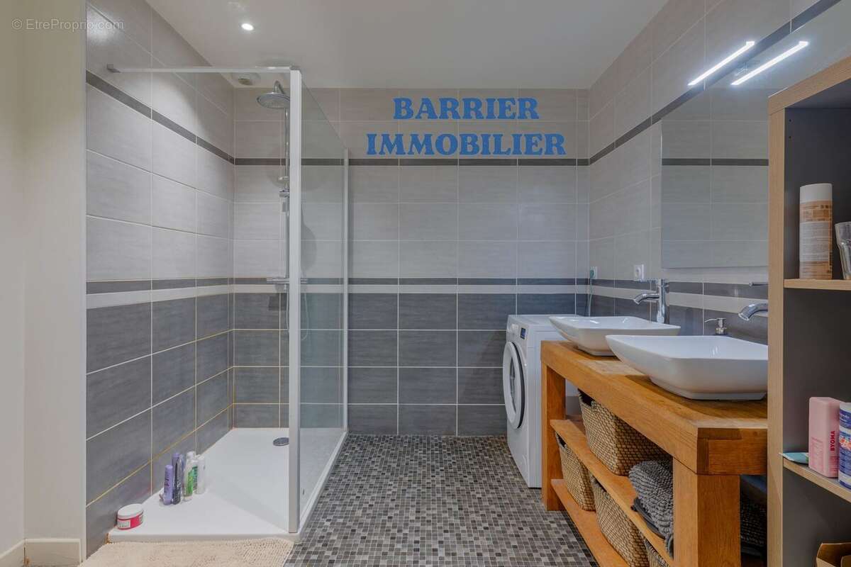 Appartement à LYON-6E