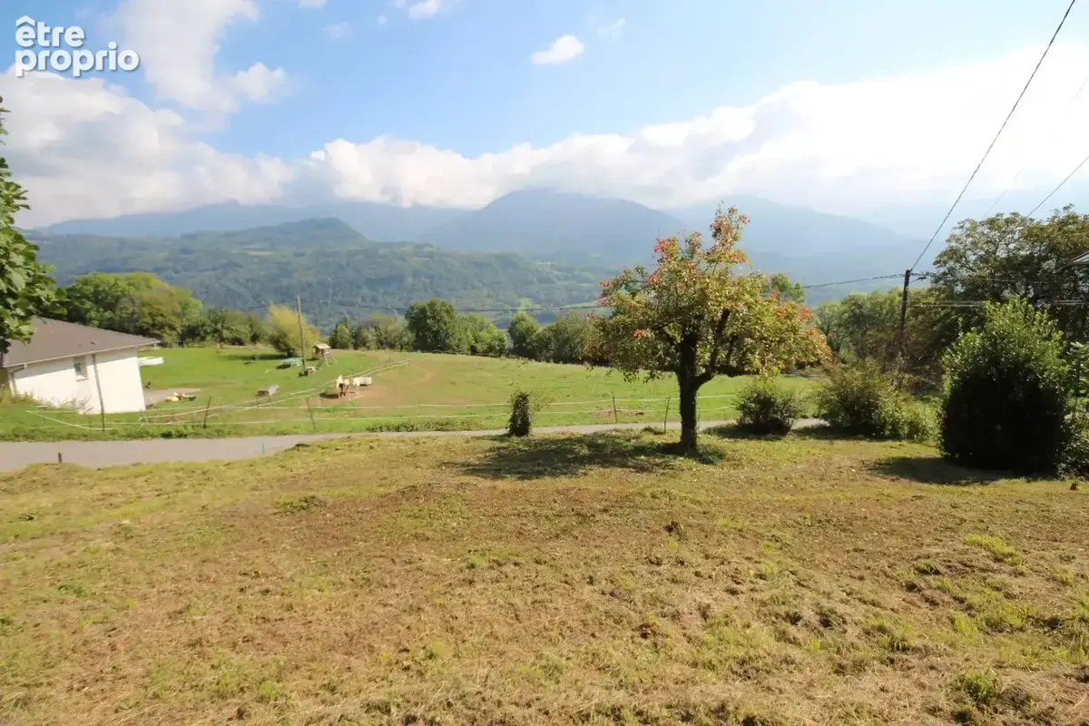 A vendre terrain a batir 1089 m2 + grange - la croix de la rochette 73110 - photo 2