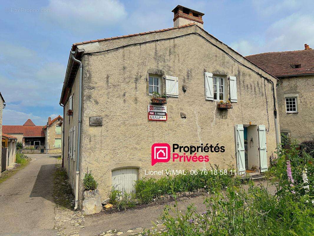 Maison de village 4 pièces avec garage, cave et terrain clos - photo 2