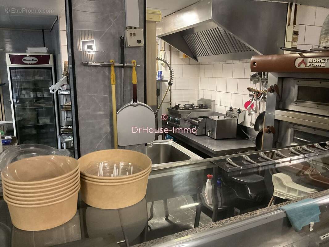 Commerce à PARIS-11E