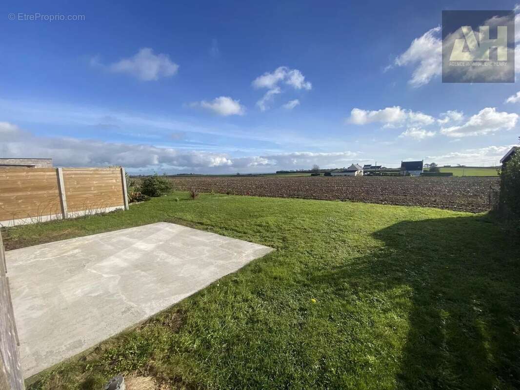 Maison à PLOUGONVELIN