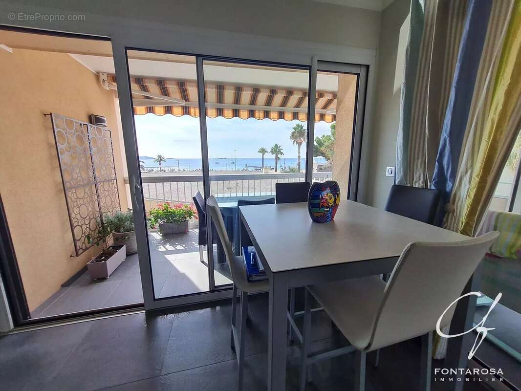 Appartement à FREJUS