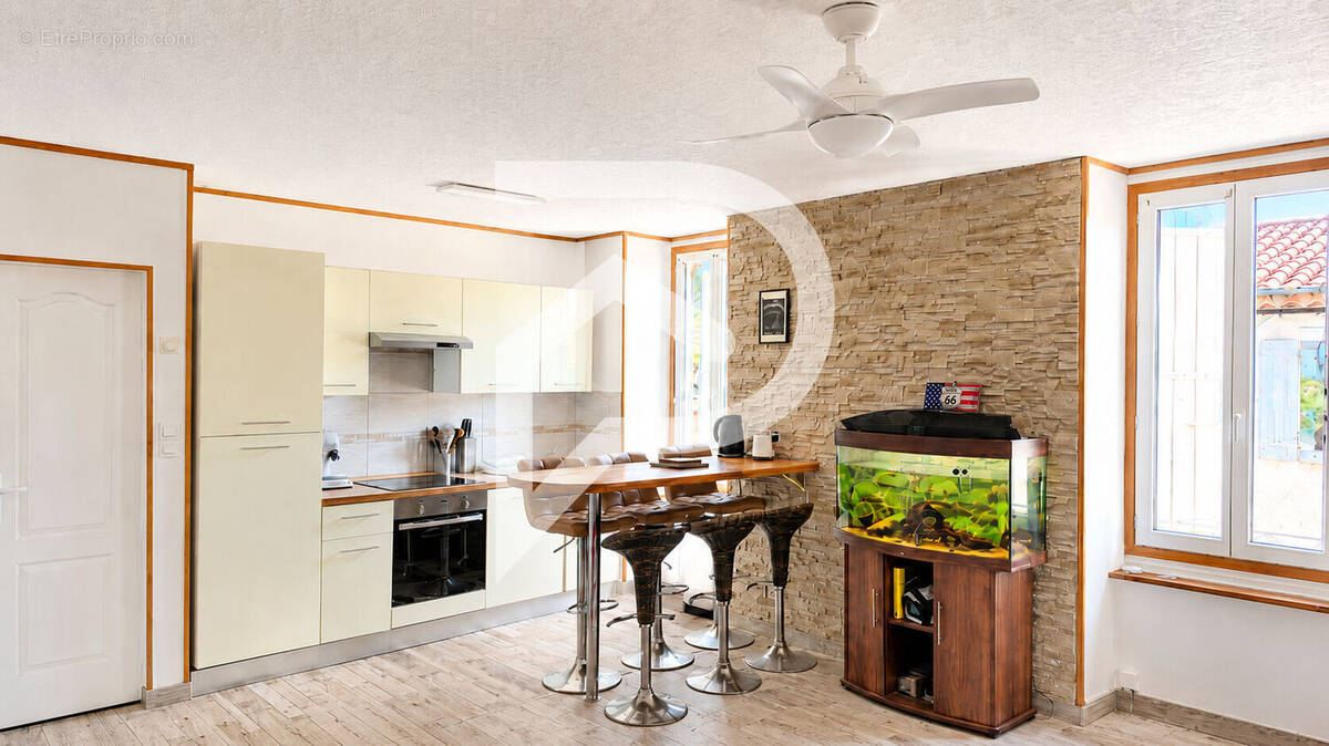 Appartement à MONTREDON-LABESSONNIE