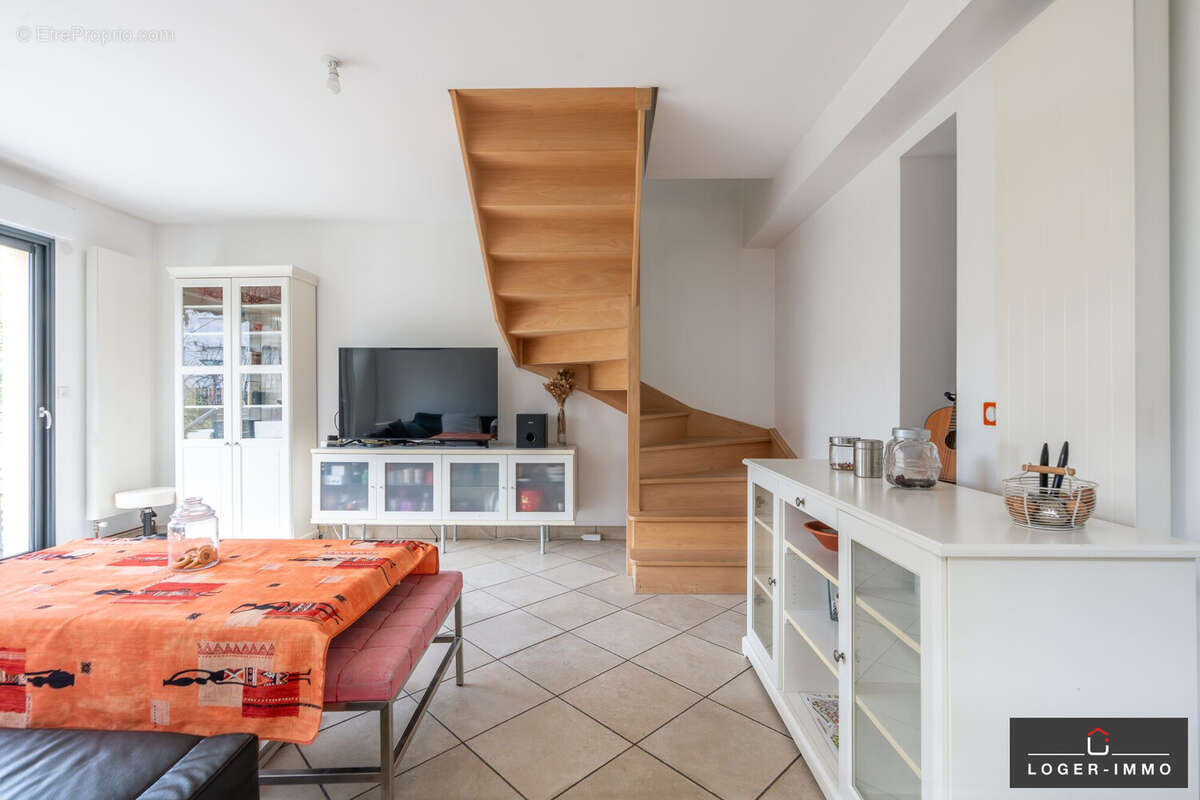 Maison à LE PERREUX-SUR-MARNE