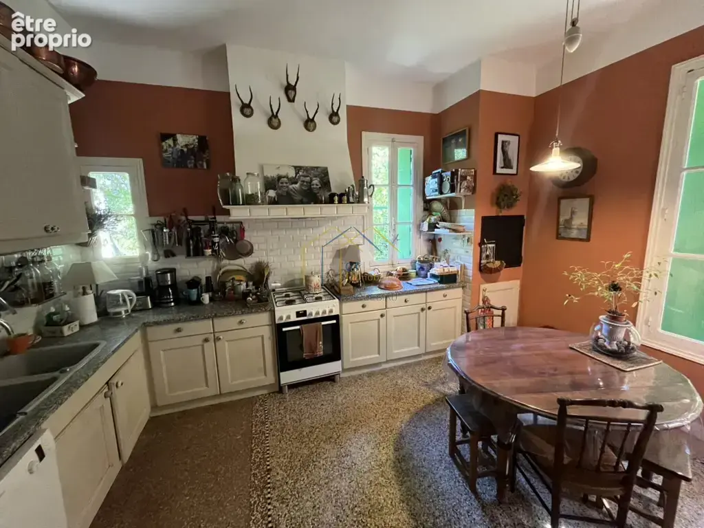 Superbe demeure de 200m2 habitables avec terrain et piscine - photo 8