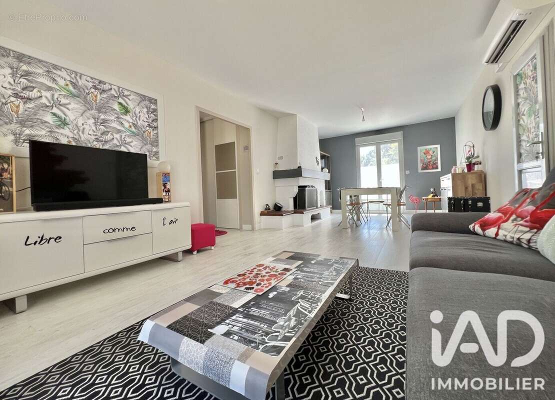 Maison 89 m² à Moragne  - photo 6
