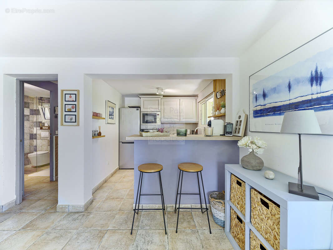 Superbe propriété - 223m2 - Vue panoramique mer - Tourrettes-sur-Loup - photo 14