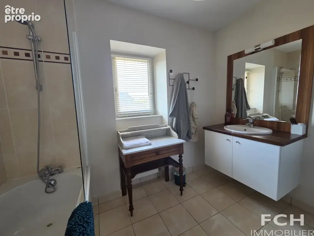 Vieux vichy - t4 triplex atypique de 109 m2 - photo 15