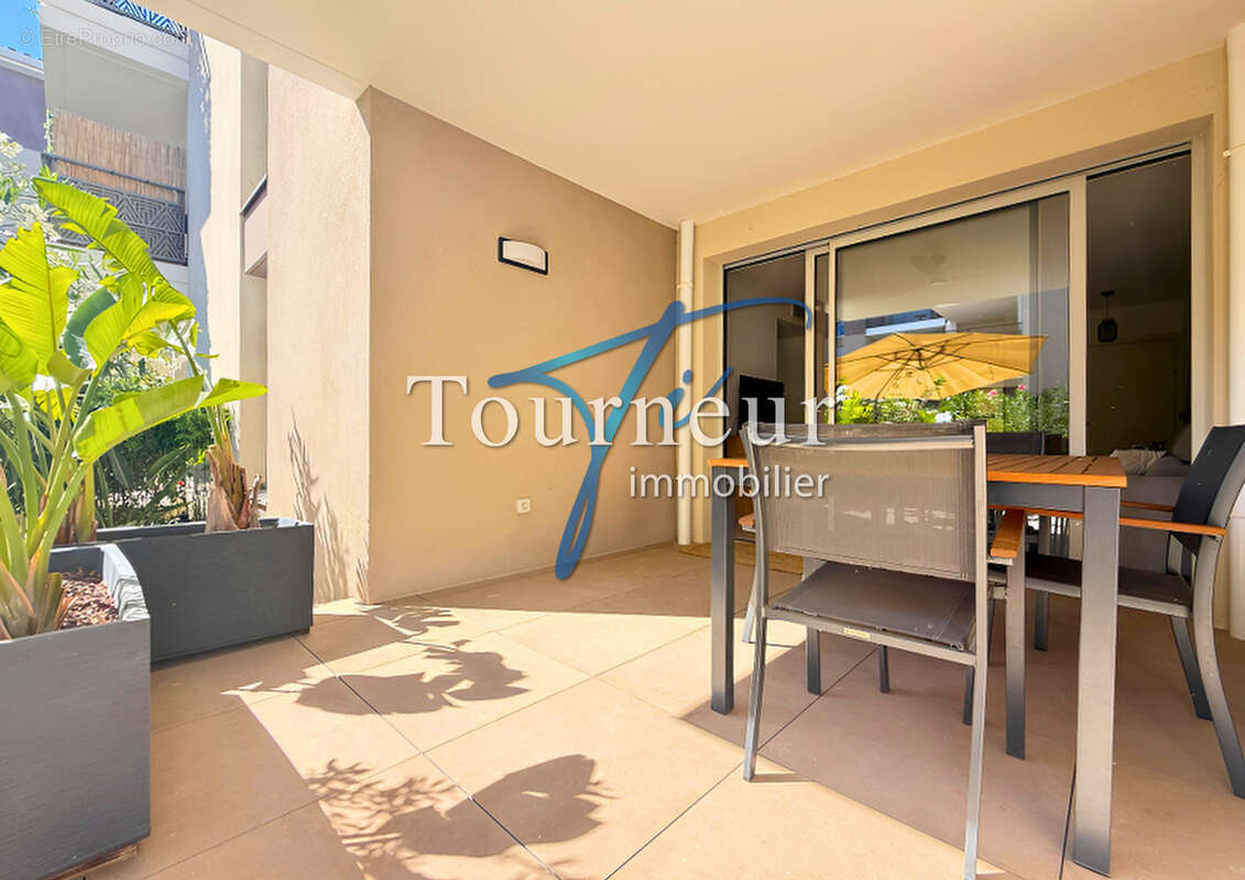 Appartement à SANARY-SUR-MER