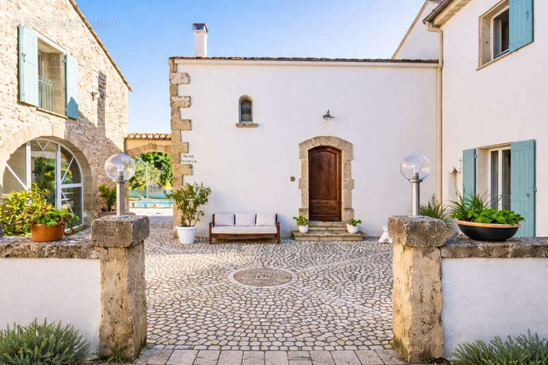 Maison à AIGUES-VIVES