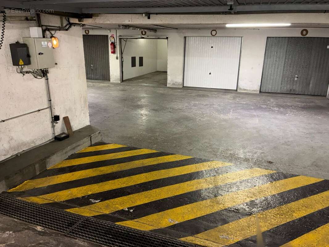 Parking à VINCENNES
