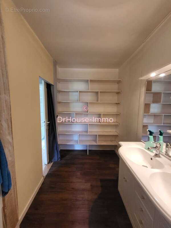 Maison à SAINT-GENES-DE-BLAYE