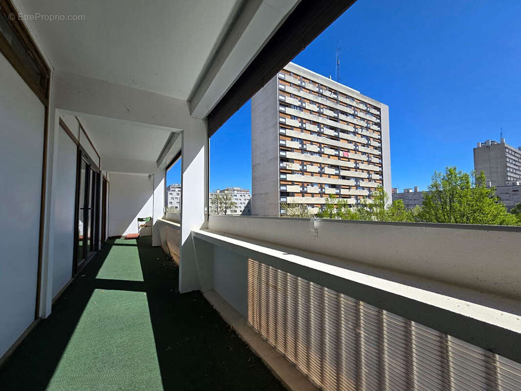 Appartement à RILLIEUX-LA-PAPE