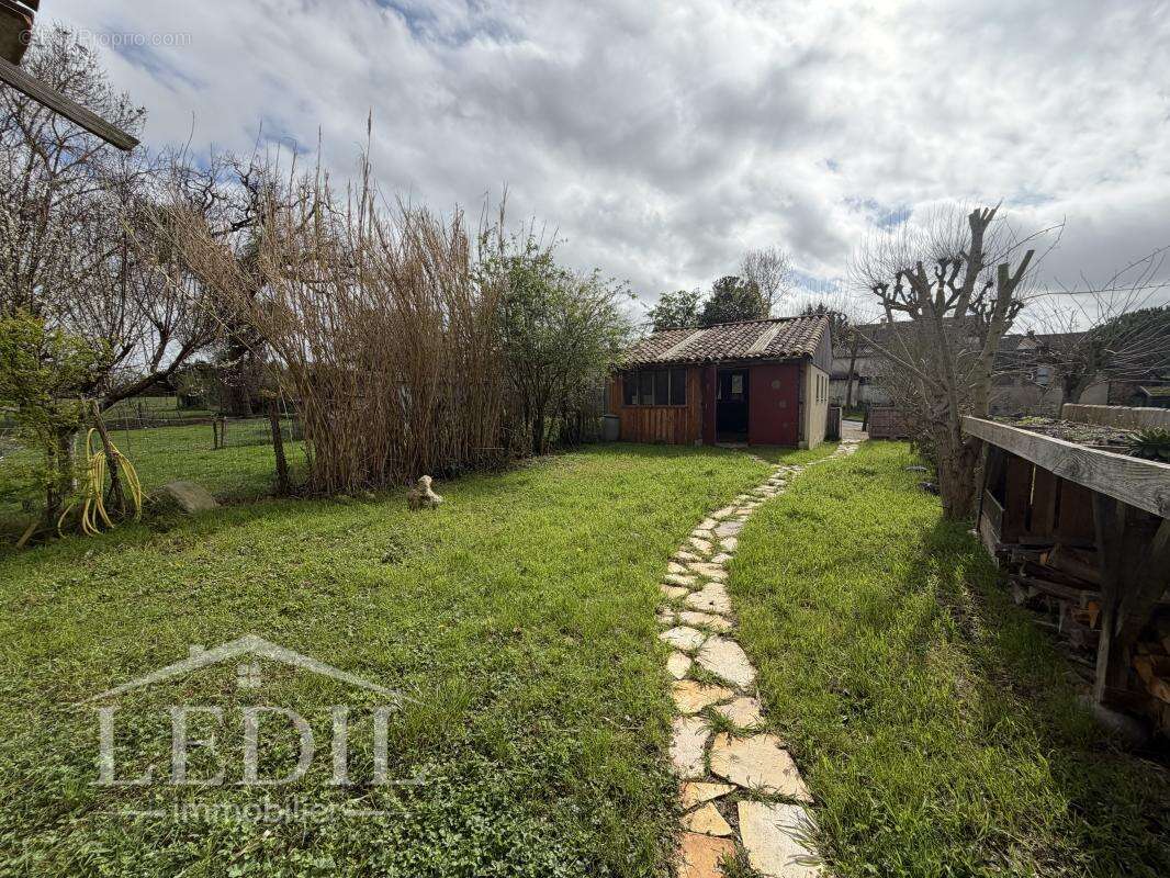 Maison de village écologique avec terrain et dépendance - photo 10