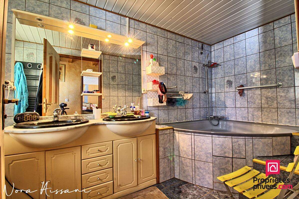 Maison Sampans 255 m2 - photo 14