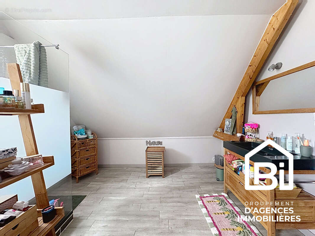 BLANVILLE SUR ORNE - Maison avec piscine - photo 9