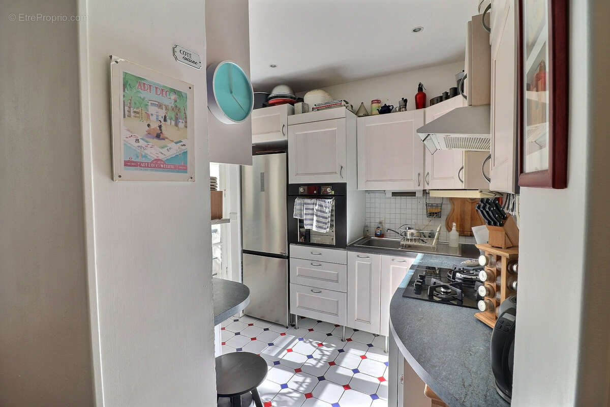 Appartement à PARIS-14E