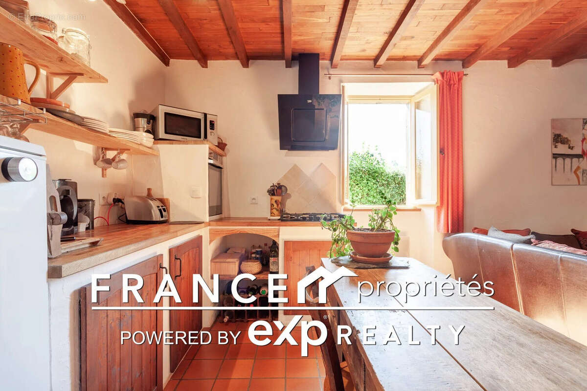 DOUSSON - Maison à SALIES-DU-SALAT