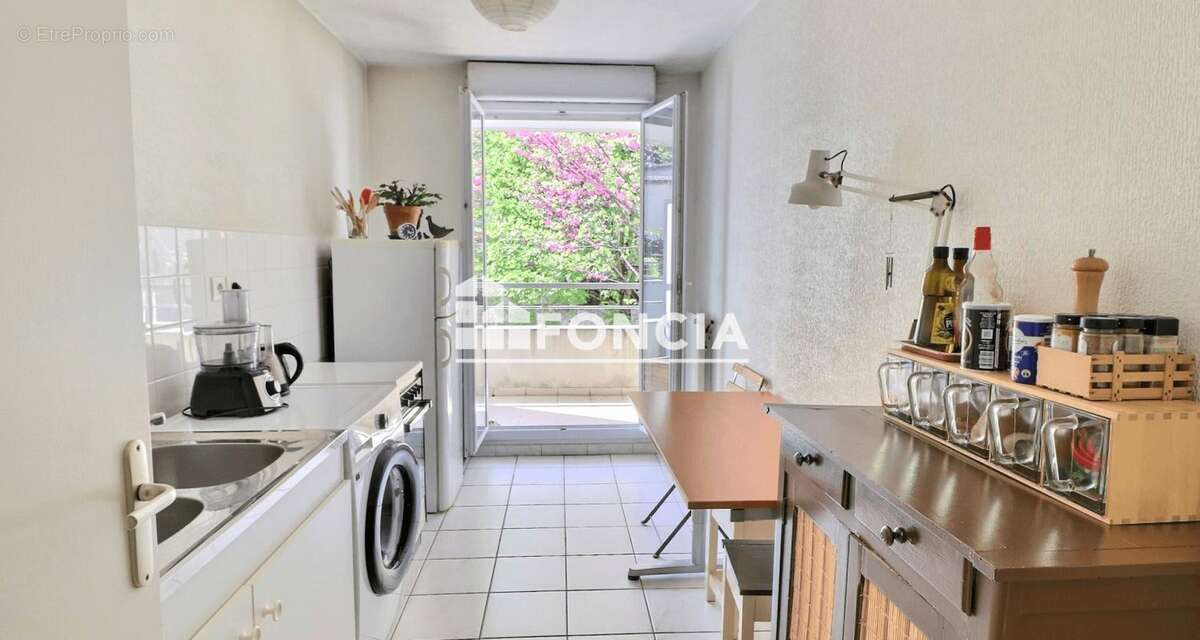 Appartement à LYON-5E