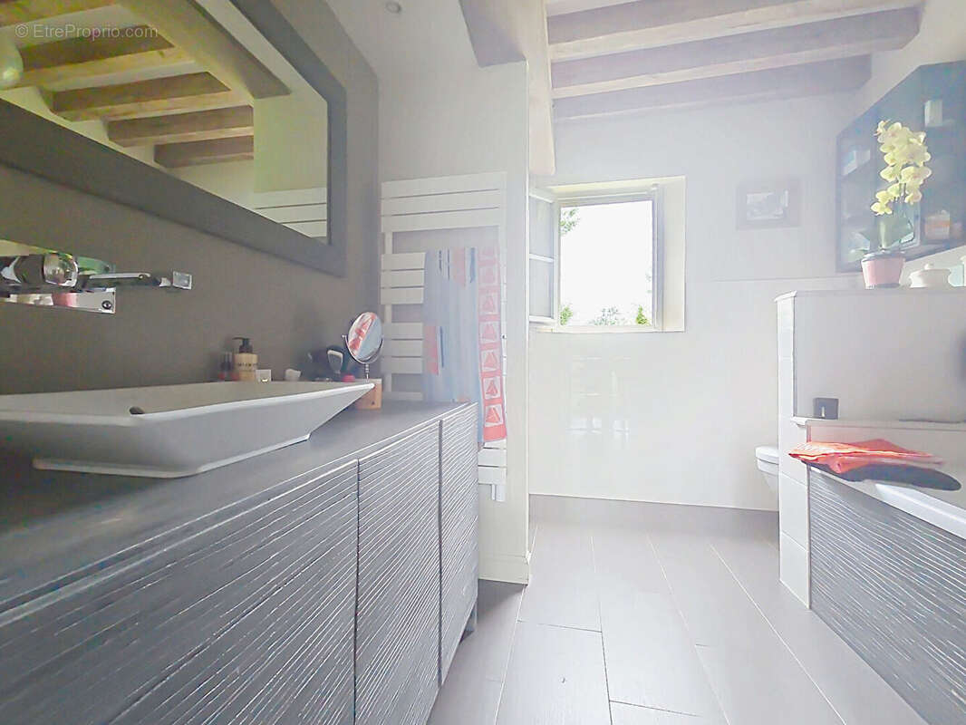 Maison à PONT-L'EVEQUE