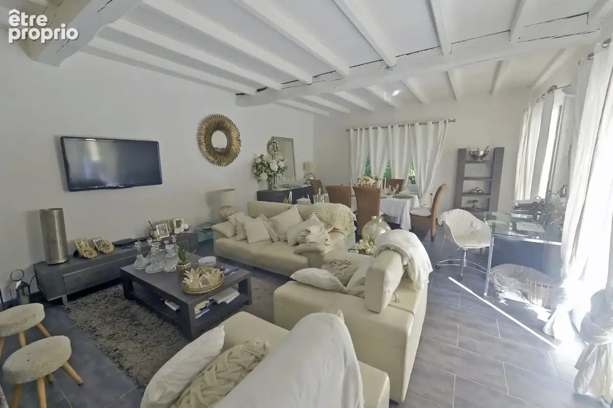 Maison 190 m² à Meursac  - photo 3