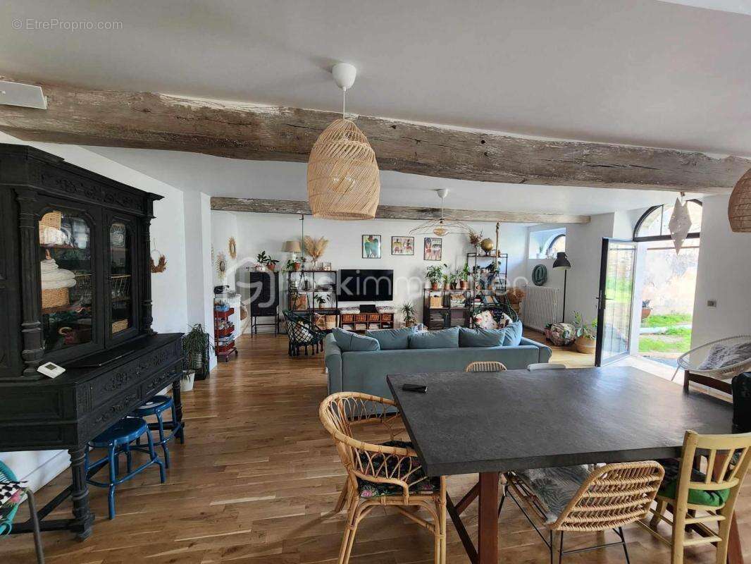 Magnifique Maison d’Exception avec Confort Moderne et Charme de l’Ancien ! - photo 10