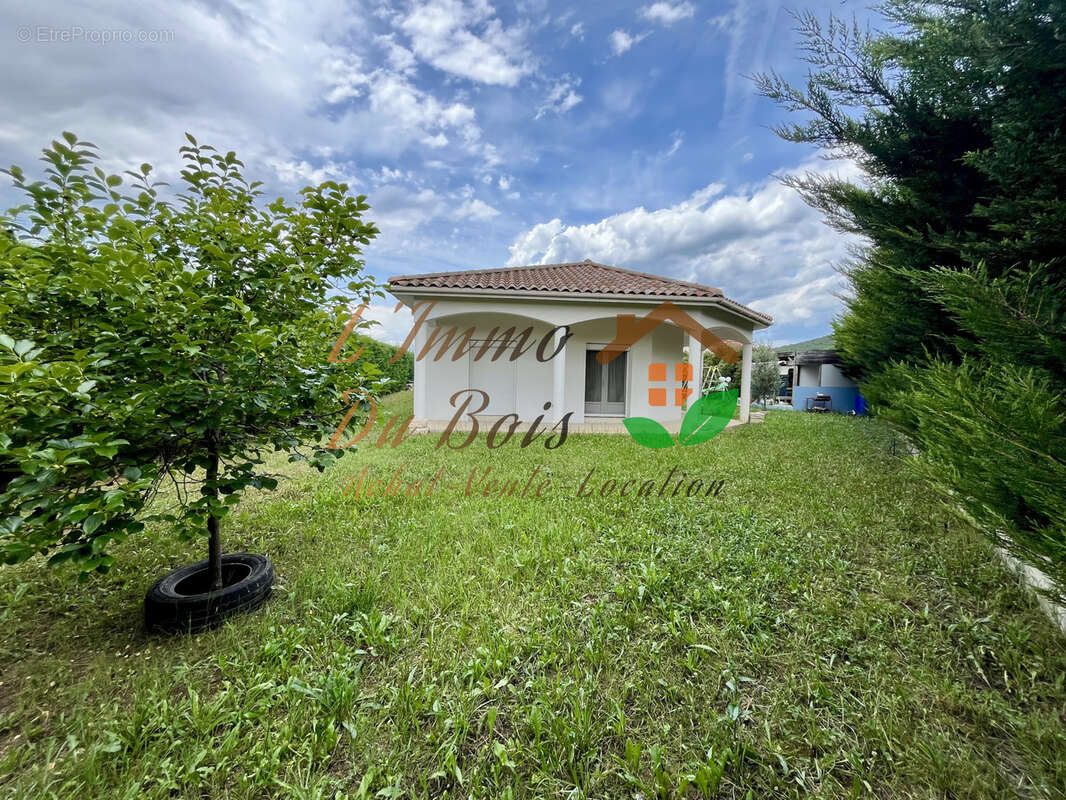 Maison à SAINT-MAURICE-L'EXIL
