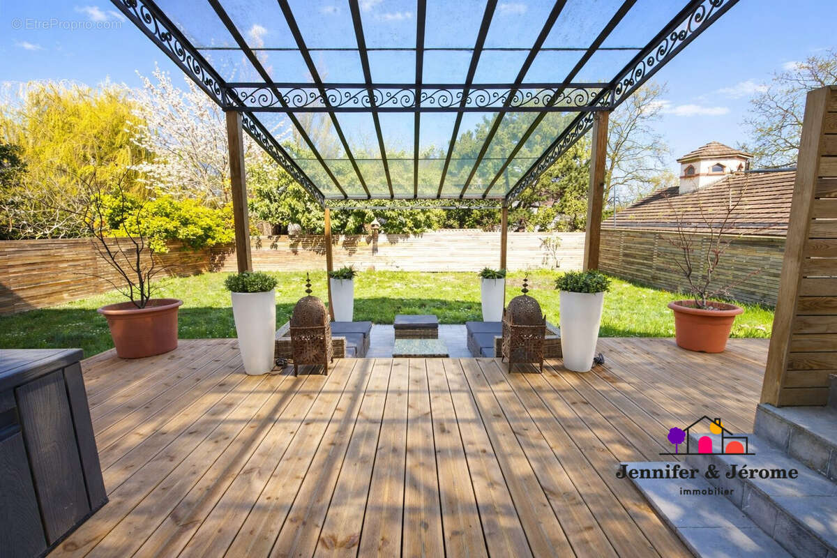 Maison à SAINT-GRATIEN