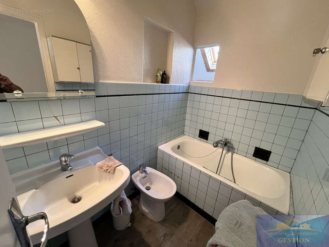 Petit ensemble immobilier - photo 12