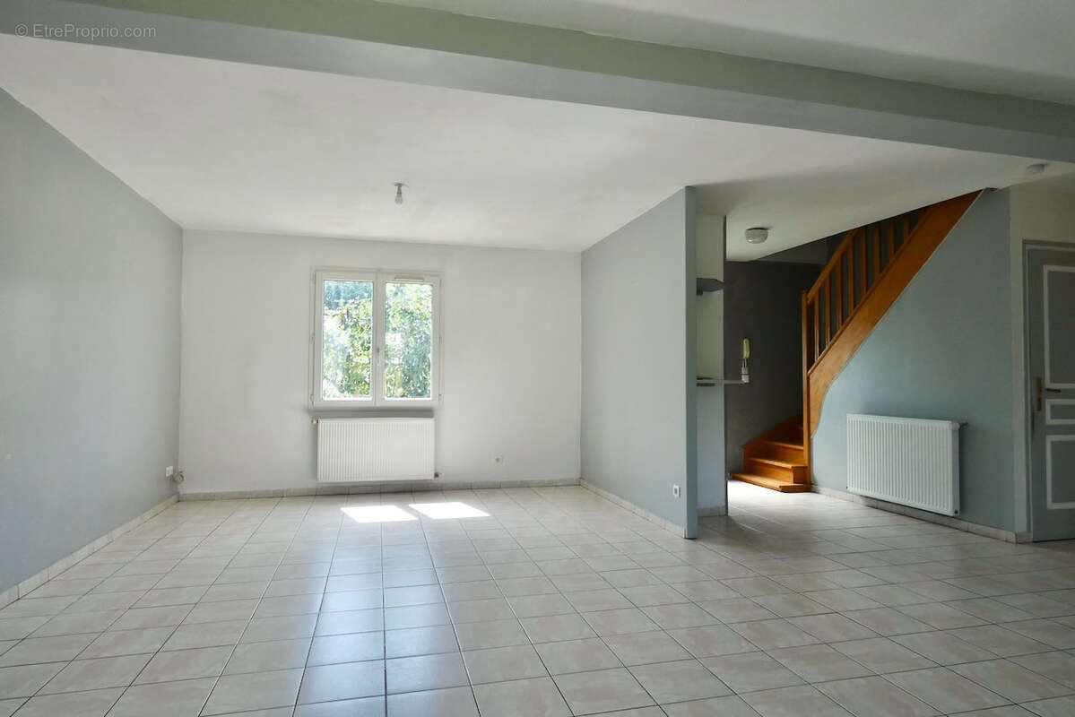 Maison à LA FERRIERE-SUR-RISLE