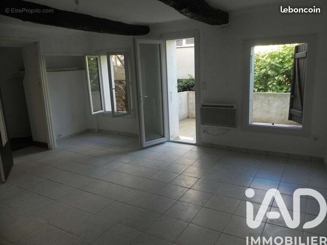 Photo 2 - Appartement à LE LUC