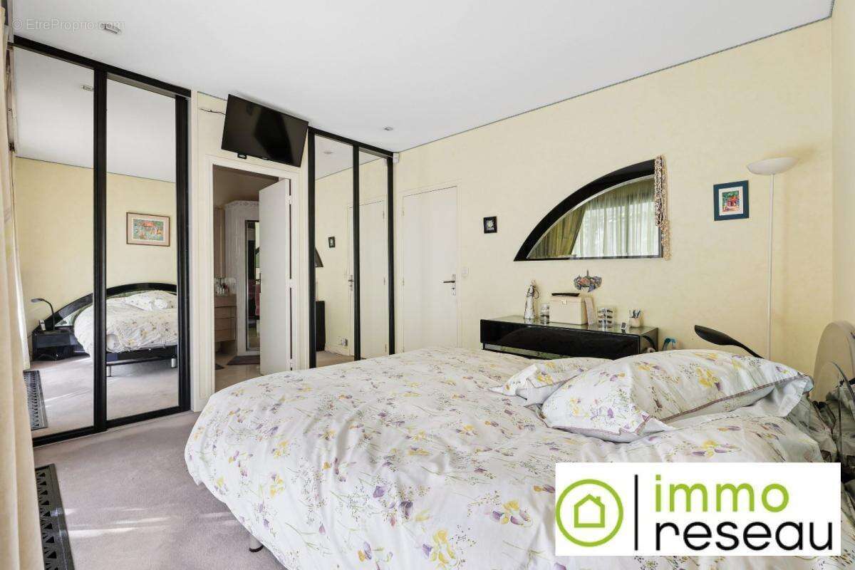 Maison à VILLENEUVE-LE-ROI