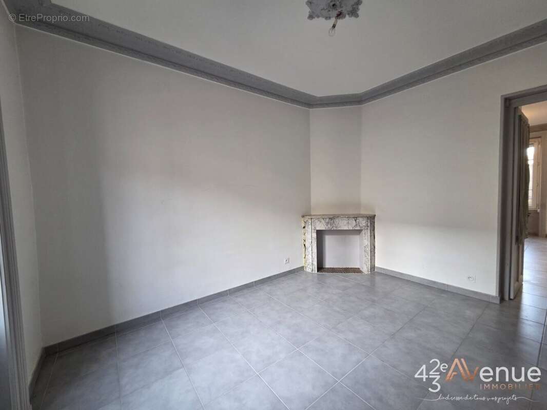 Appartement à SAINT-ETIENNE