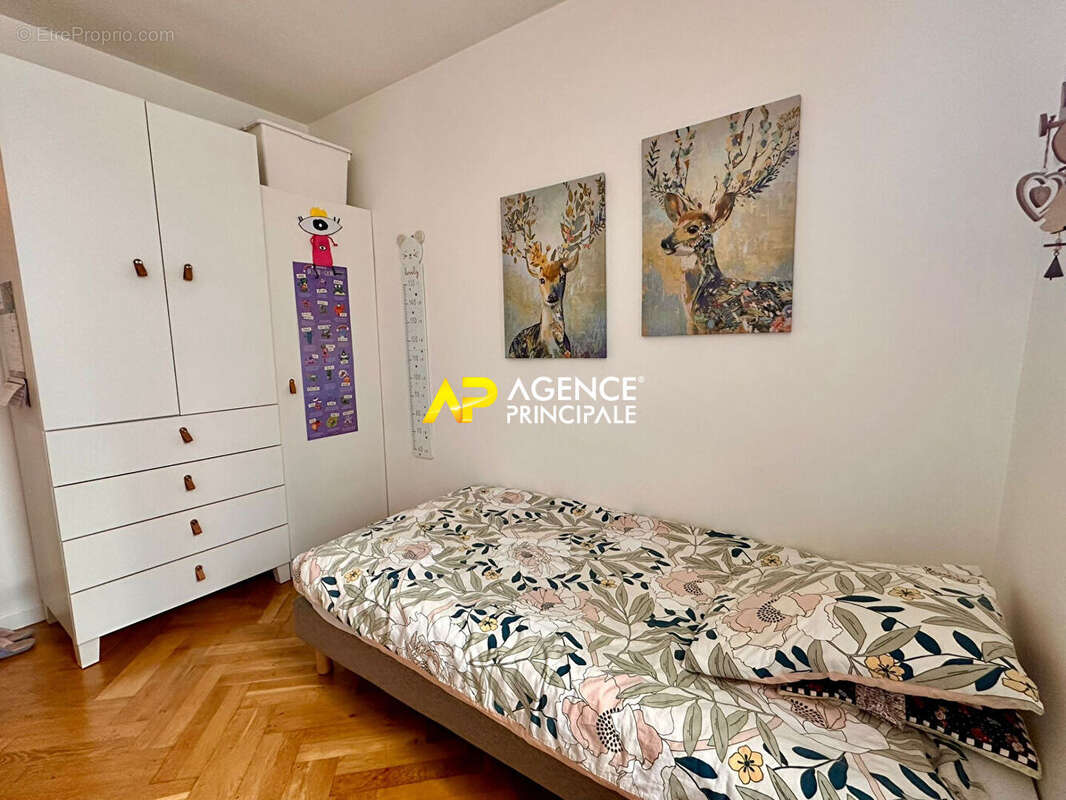 Appartement à SARTROUVILLE