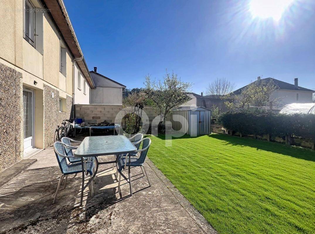 Maison à TERRASSON-LAVILLEDIEU