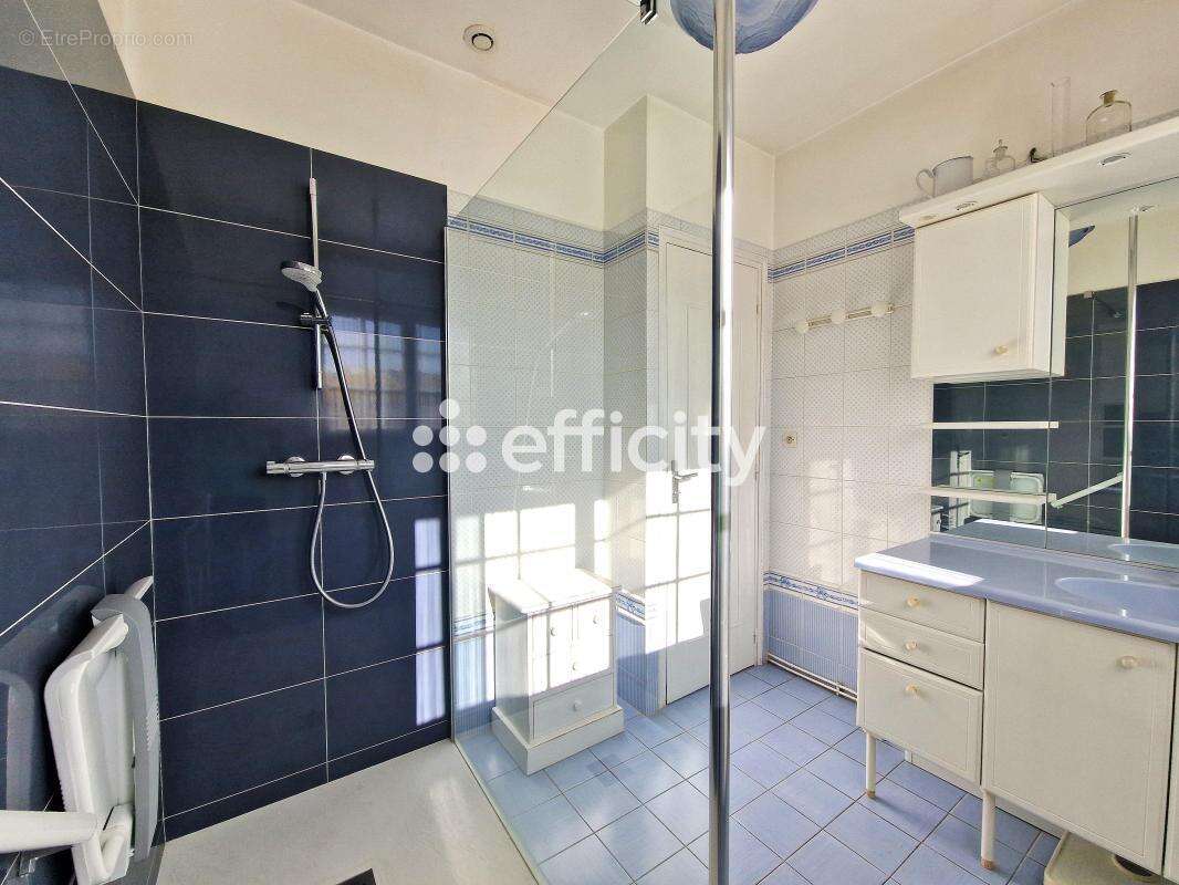 Maison à VAUX-SUR-MER