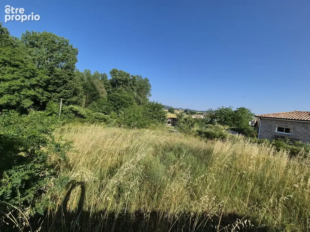 Terrain constructible de 543 m2 - photo 3