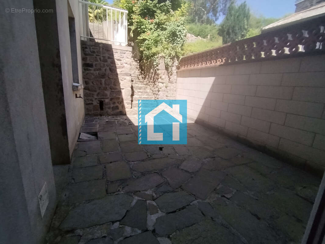 Maison à SAINT-JEAN-LE-THOMAS