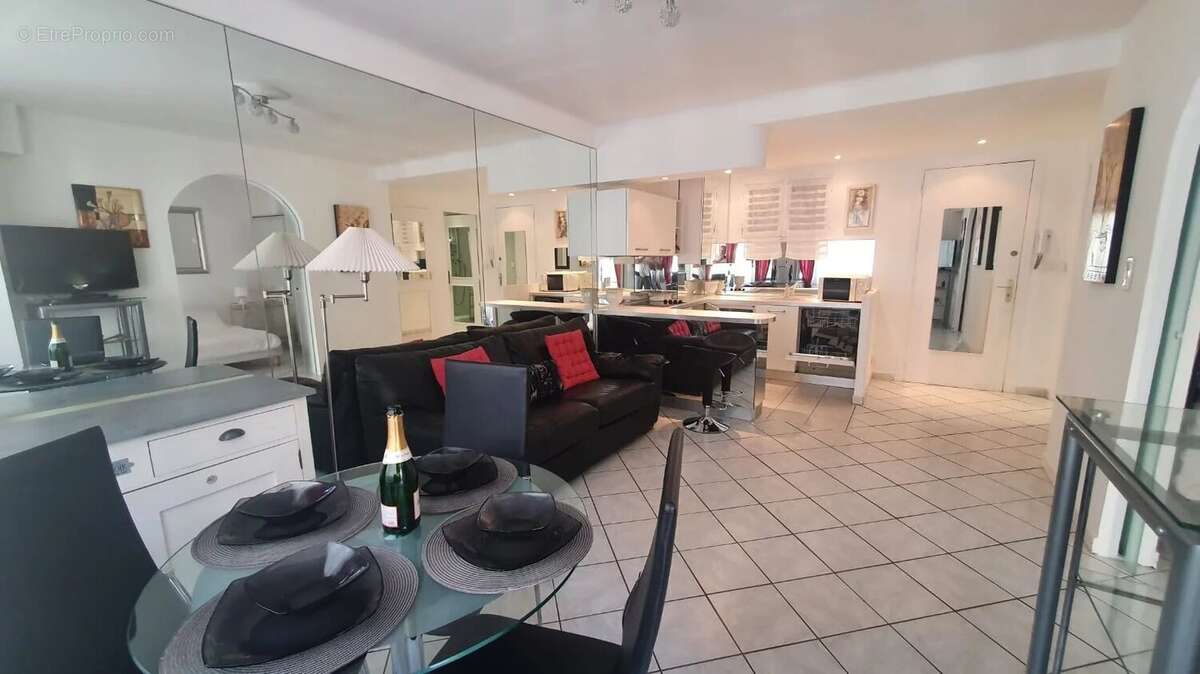 Appartement à CANNES