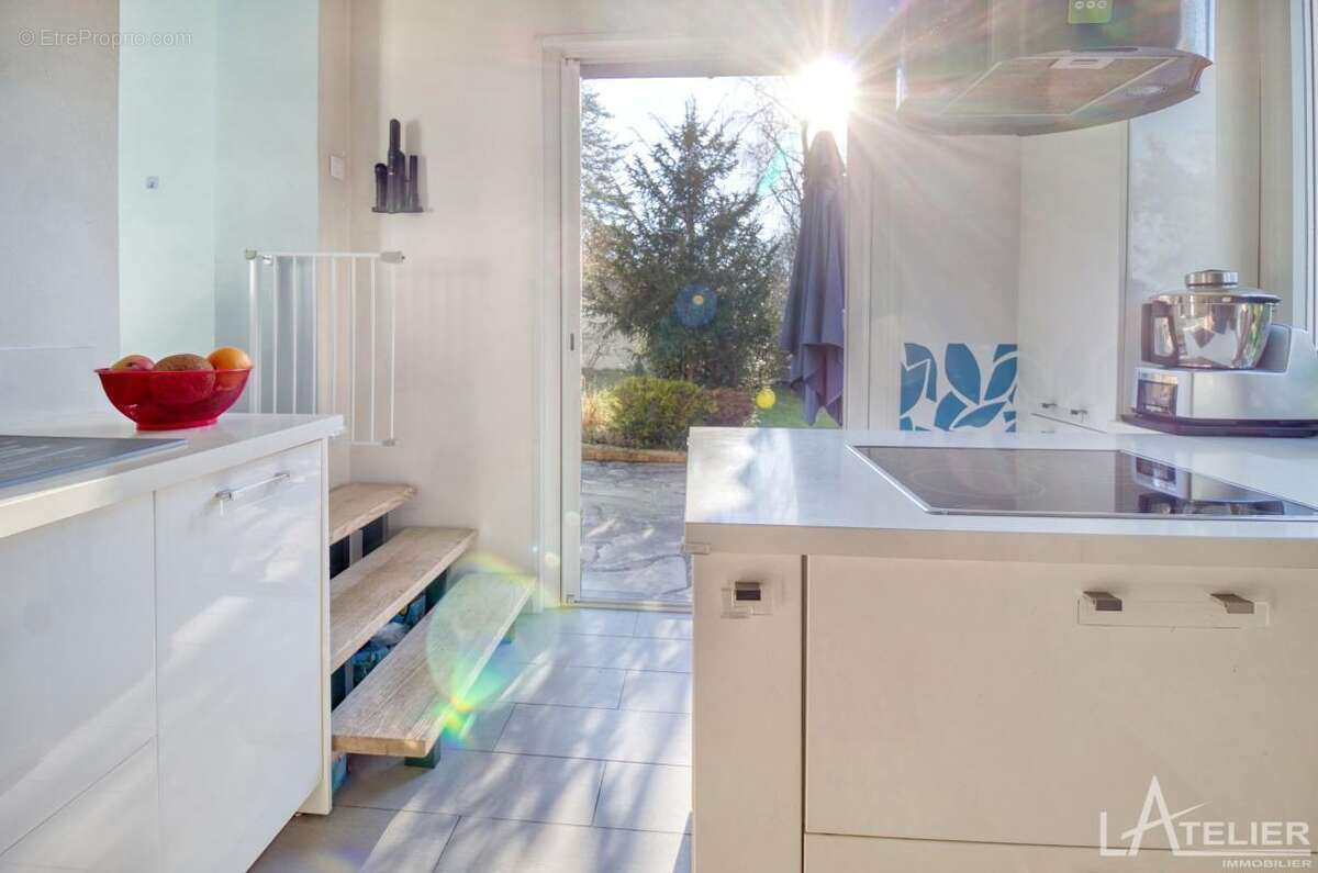 Maison 120 m² à Marly-Le-Roi  - photo 3