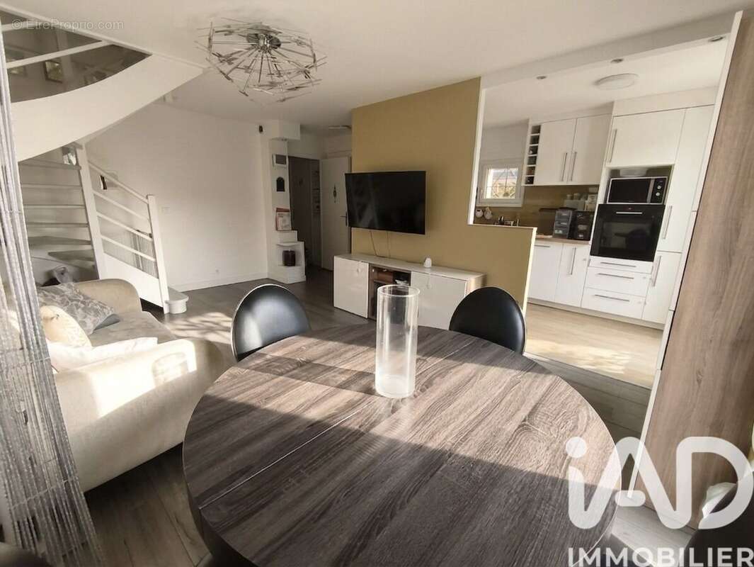 Photo 3 - Maison à THIAIS