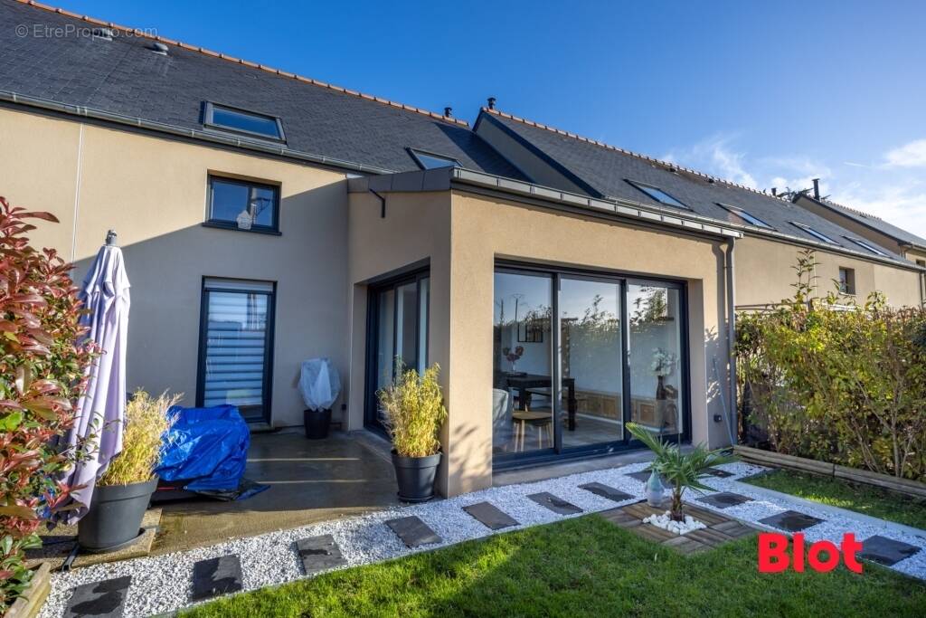 Maison à SAINT-JOUAN-DES-GUERETS