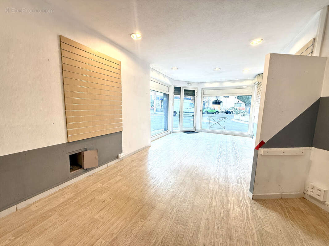 Commerce à LE BOULOU