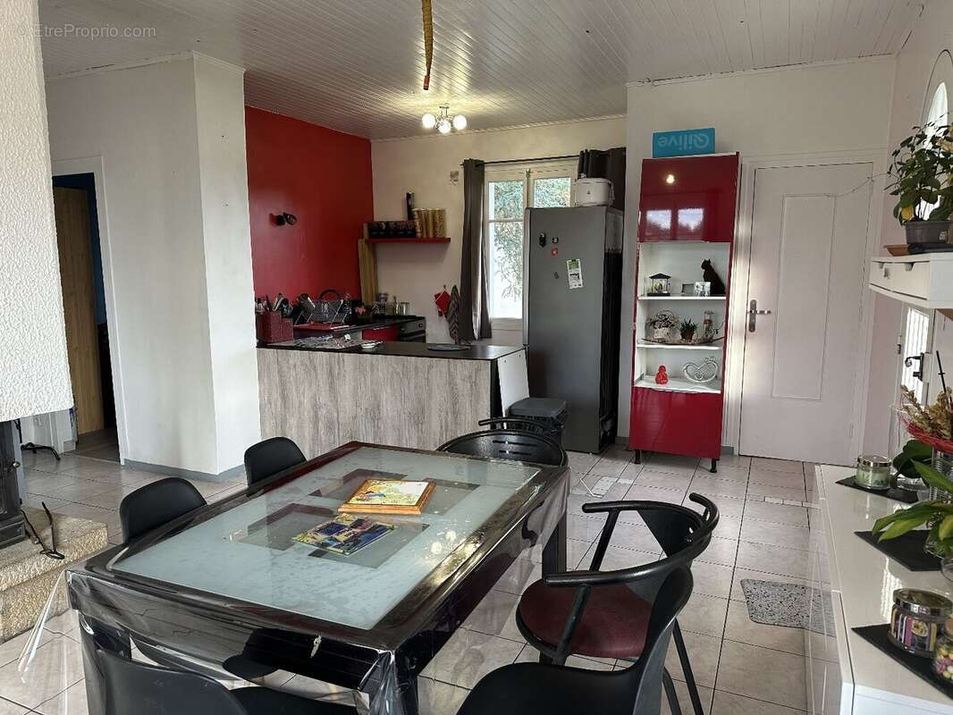 Maison à LES VILLETTES