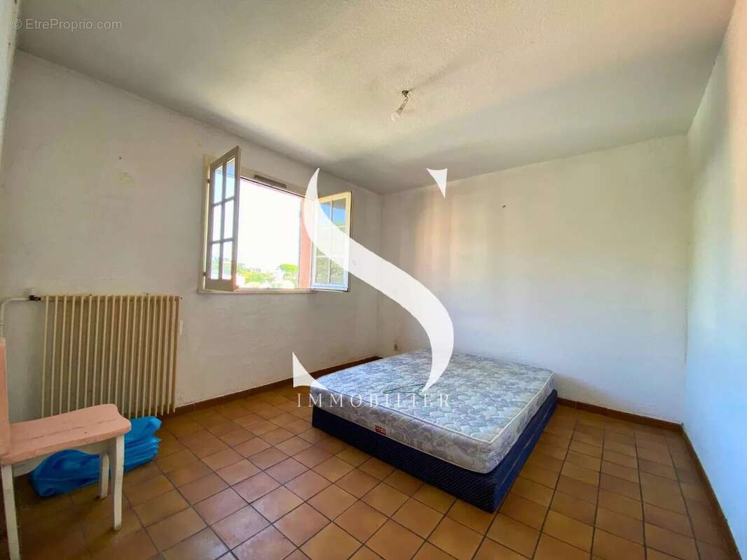 Appartement à VALLAURIS